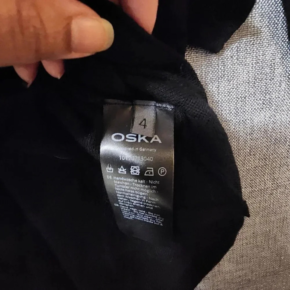 New Oska Women's Assymetrical Black Virgin Wool Full Sleeve Sweater Top Size 4 - Picture 6 of 10